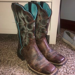 Ariat Cowboy boots